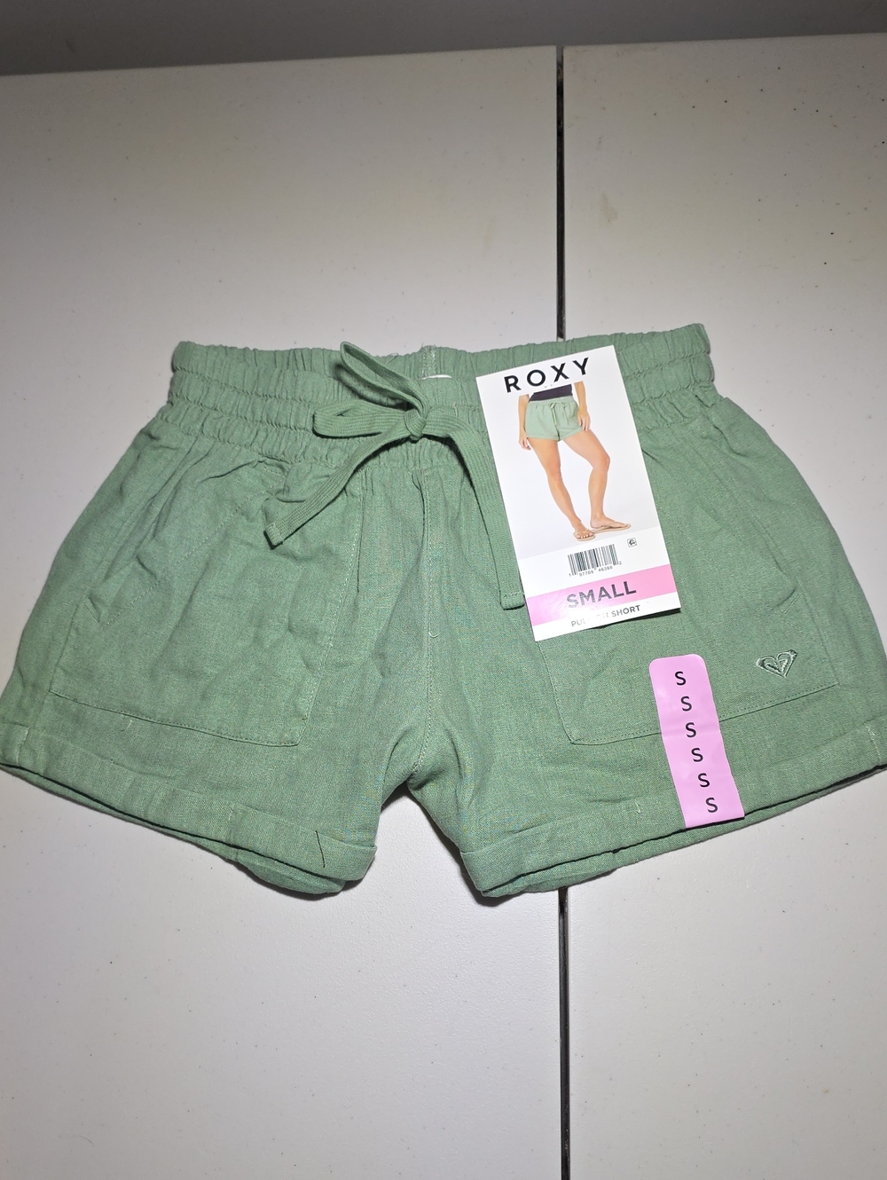 Roxy Women's Sage Green Elastic Waist Athletic Shorts